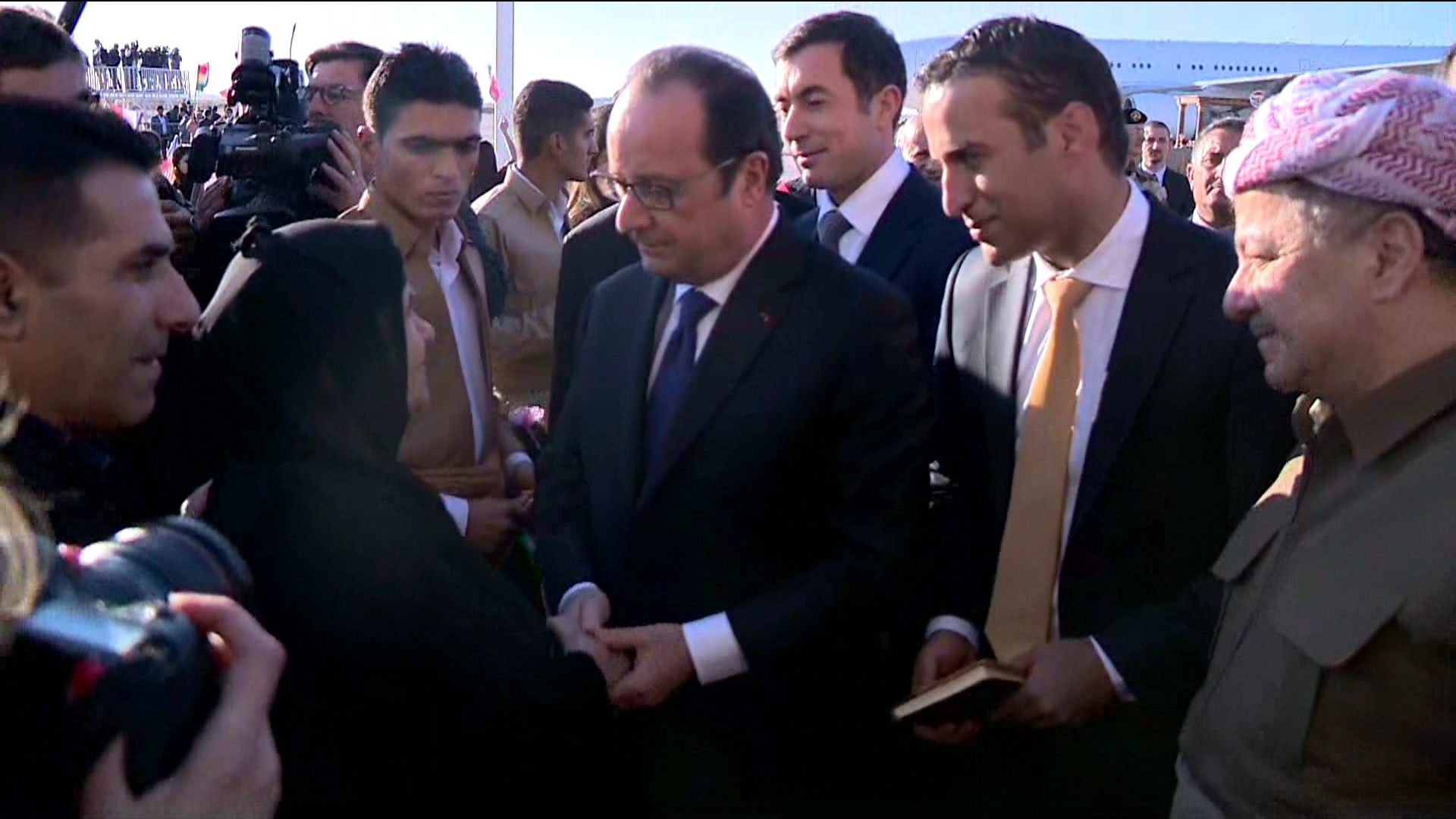 هه‌رێمی كوردستان هاوشێوه‌ی ده‌وڵه‌تێكی سه‌ربه‌خۆ پێشوازی له‌ سه‌رۆكی فه‌ڕه‌نسا ده‌كات